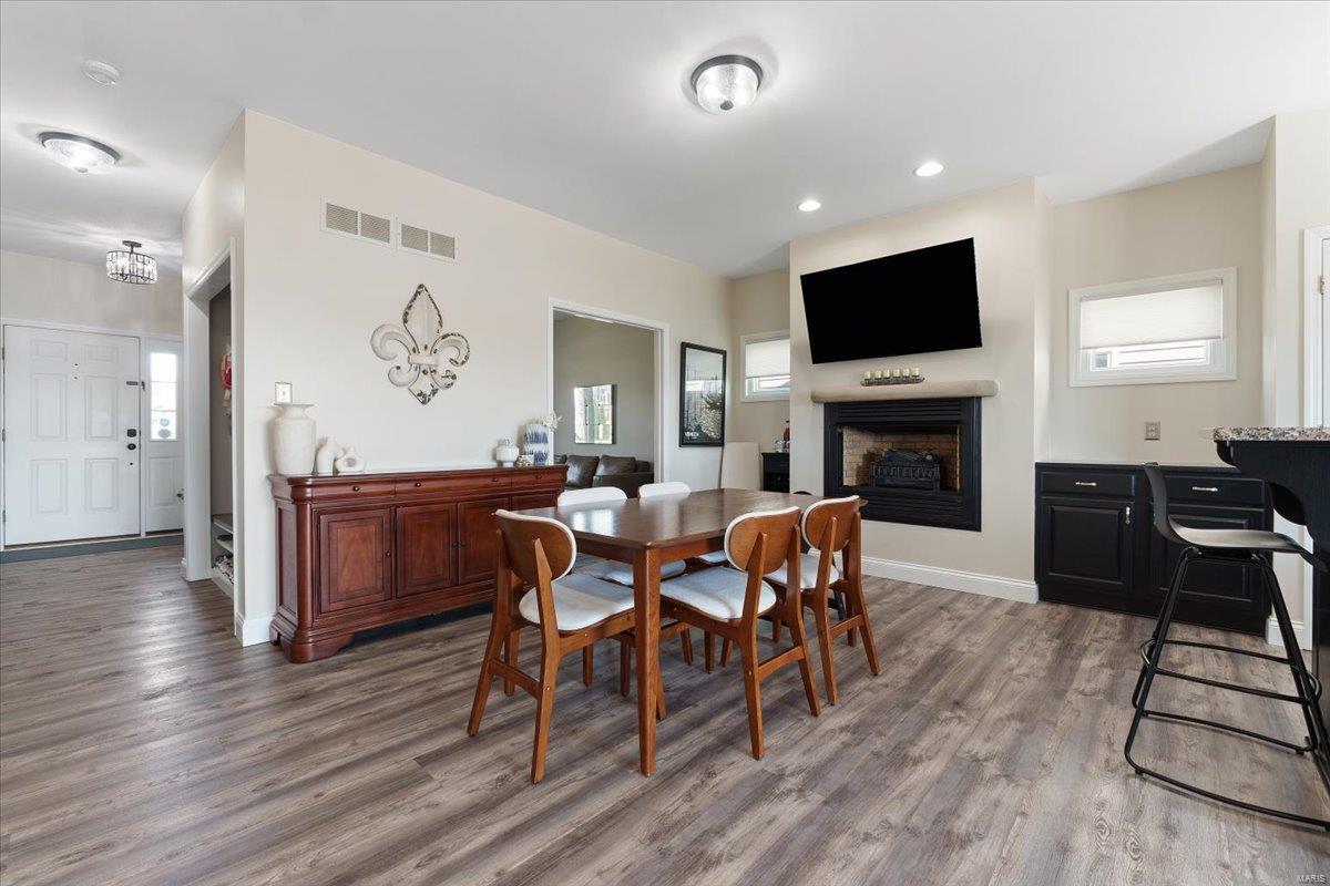 St Louis, Missouri 63144, United States, 5 Bedrooms Bedrooms, ,4 BathroomsBathrooms,Residential,Active,112897