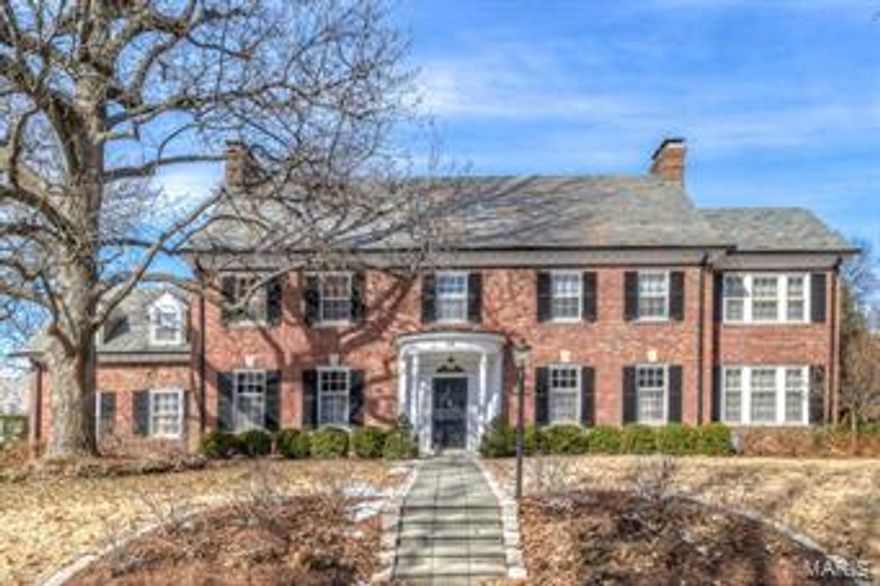 This home sits in the center of beautiful Lake Forest. The spacious foyer invites one into gracious living and entertaining. The 1st floor offers a LR w/generous seating areas, wd flrs,  gas FP;  den w/book cases; & a room w/ custom  wet bar w/ granite countertop, frige/icemaker, wine chiller; an elegant dining room,  kitchen w/ wood flrs, custom cabinetry , 2 sinks, 2 ovens, a gas cooktop, Subzero, icemaker & a granite island; breakfast rm is adjoining. The 2nd floor offers the master bedroom/dressing room, bath w/heated flrs, dble sinks, jet tub & shower. 3 additional bdrms, jack & jill bath & a 5th bdrm en suite. The LL is a delight with a wet bar, dishwasher, refrigerator/icemaker, and spacious room for relaxation and play. In addition there is a laundry and storage area. Outside is made for fun with a huge patio and big back yard which are accessed from the bar, brkfst room and kitchen. All this and the Clayton School District make this the home for the most discerning of buyers.