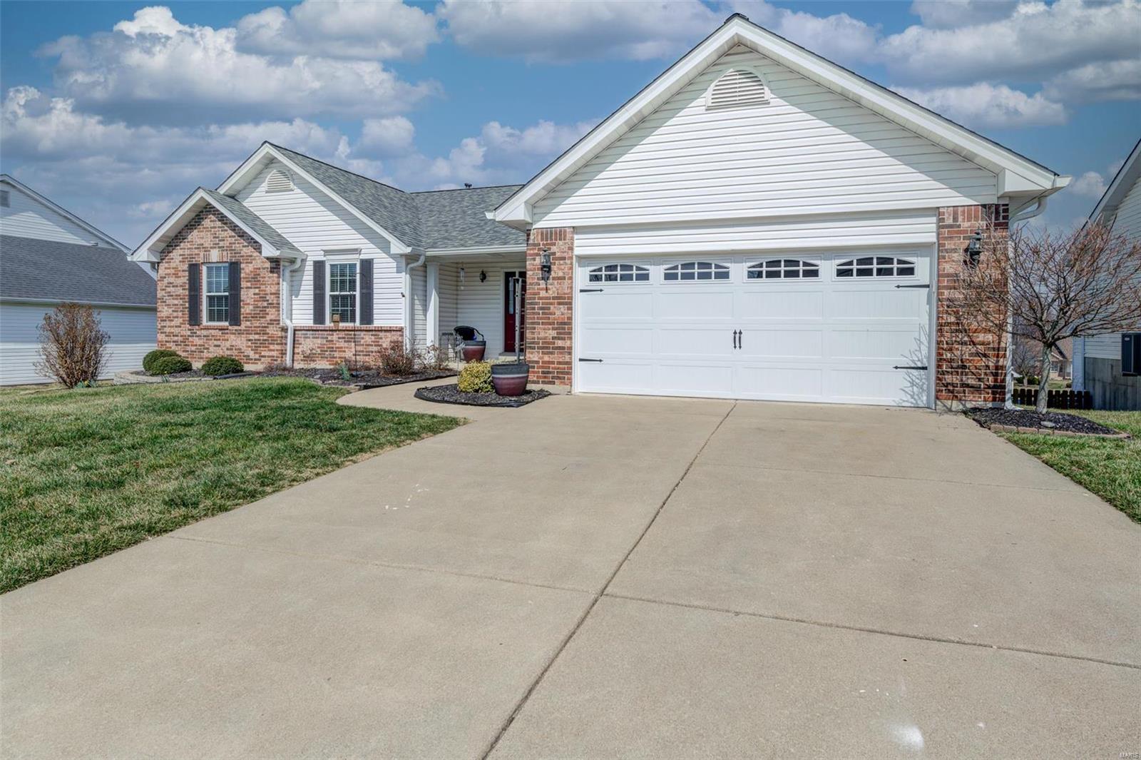 St Charles, Missouri 63301, United States, 3 Bedrooms Bedrooms, ,3 BathroomsBathrooms,Residential,Pending,89804