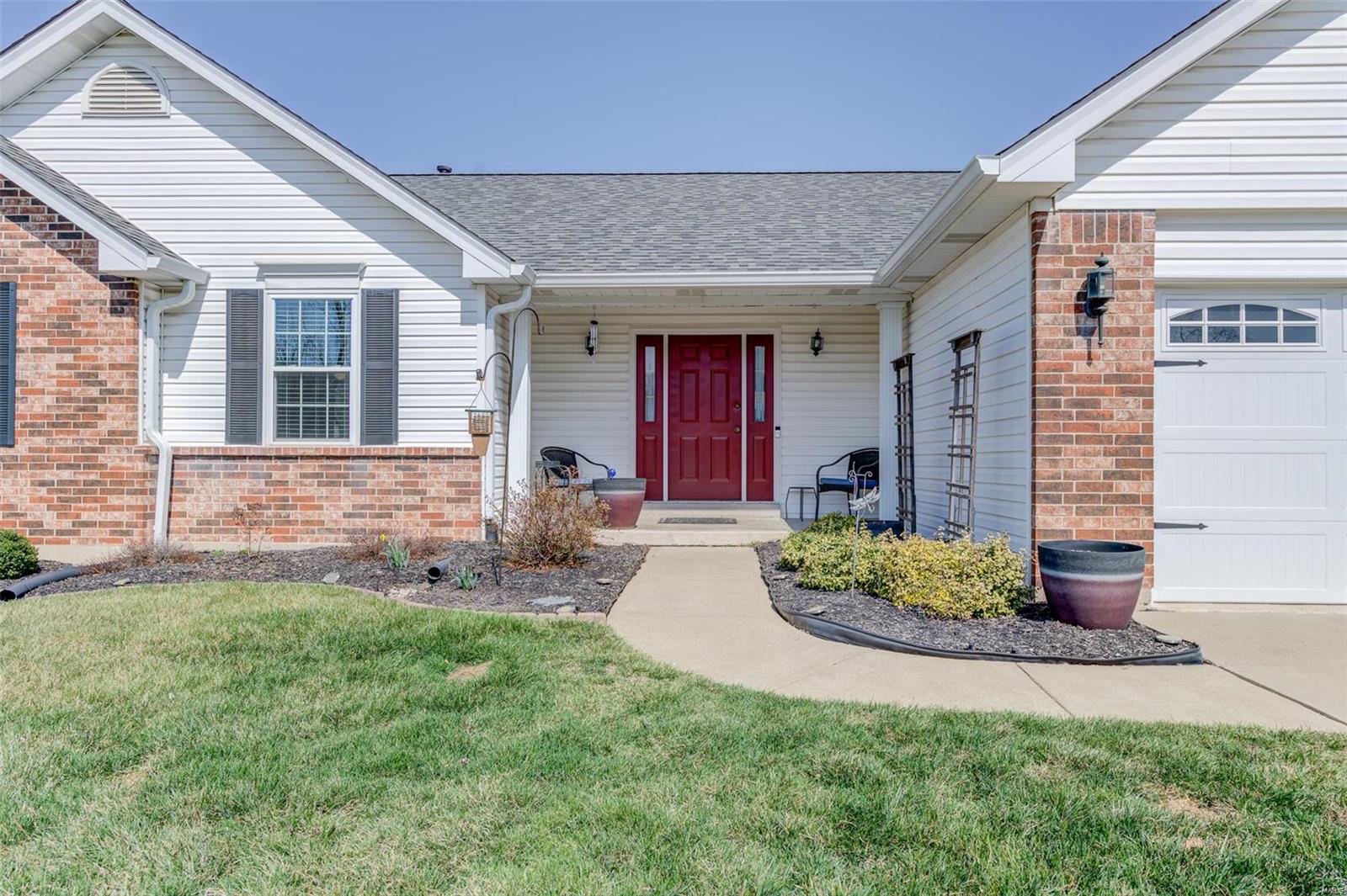 St Charles, Missouri 63301, United States, 3 Bedrooms Bedrooms, ,3 BathroomsBathrooms,Residential,Pending,89804