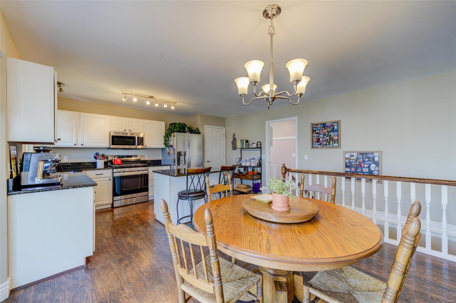 St Charles, Missouri 63301, United States, 3 Bedrooms Bedrooms, ,3 BathroomsBathrooms,Residential,Pending,89804