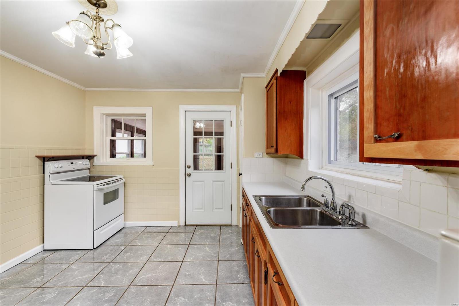 Laughlins Add To Sycamore Hills - Residential