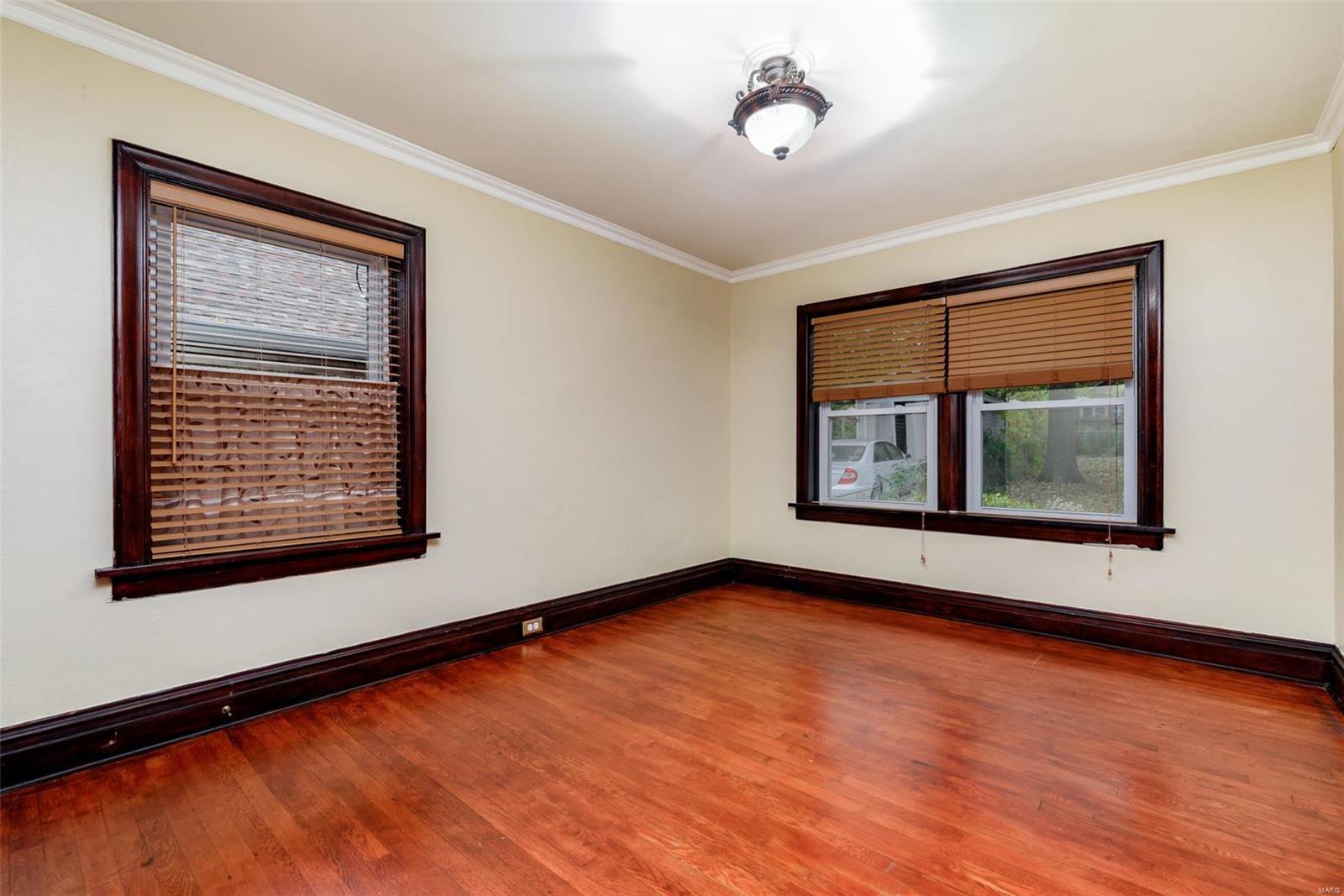 Laughlins Add To Sycamore Hills - Residential