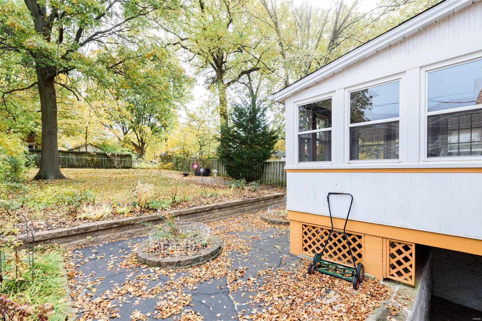 Laughlins Add To Sycamore Hills - Residential