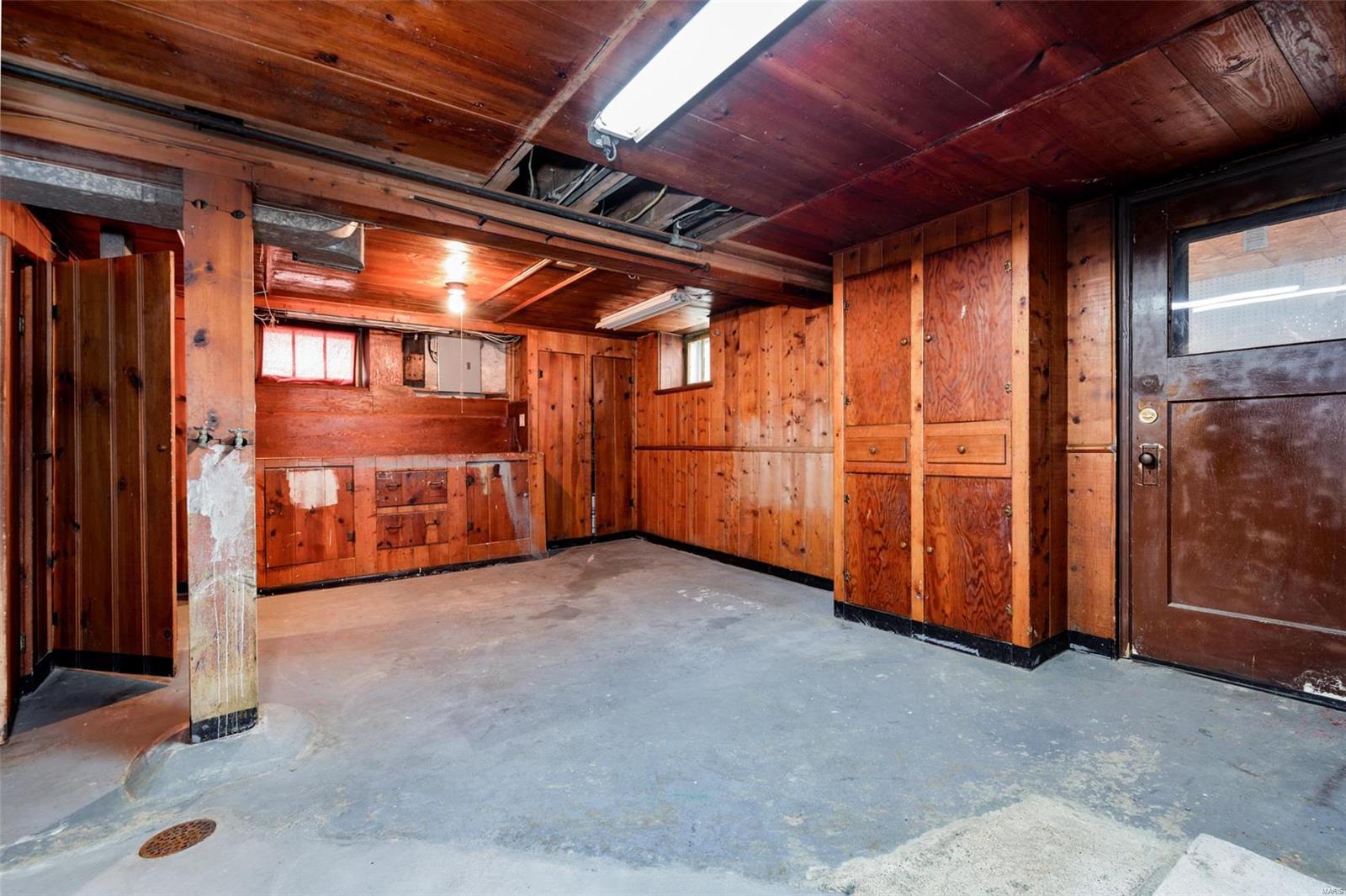 Laughlins Add To Sycamore Hills - Residential