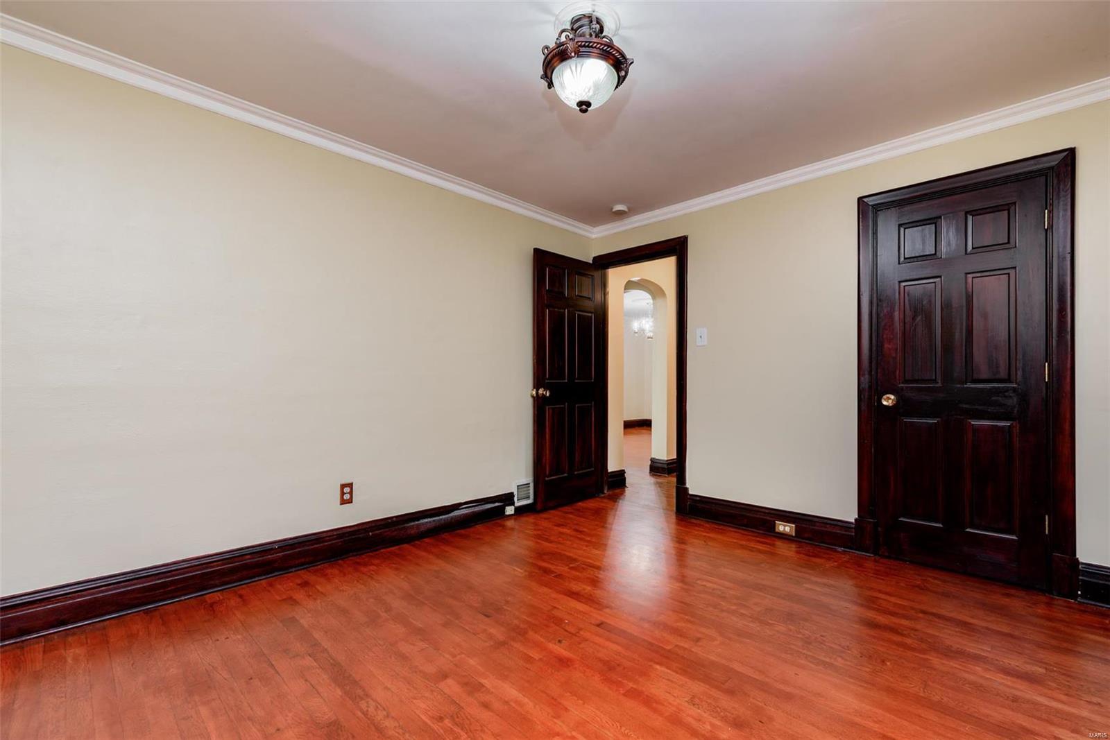 Laughlins Add To Sycamore Hills - Residential