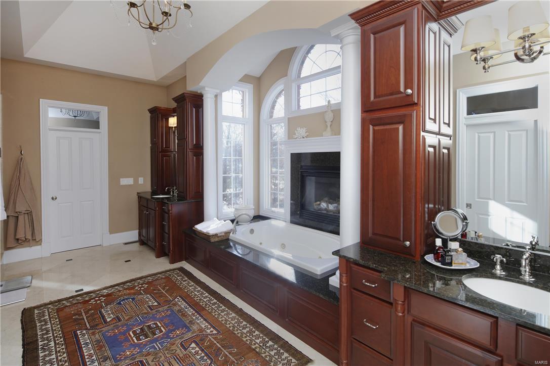 Frontenac Park - Residential