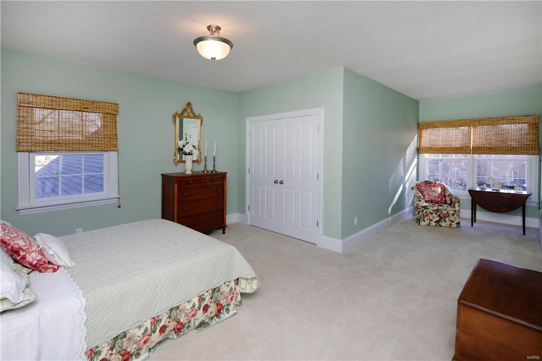 Frontenac Park - Residential