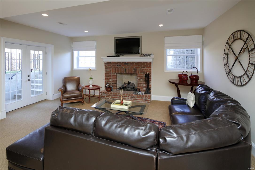 Frontenac Park - Residential