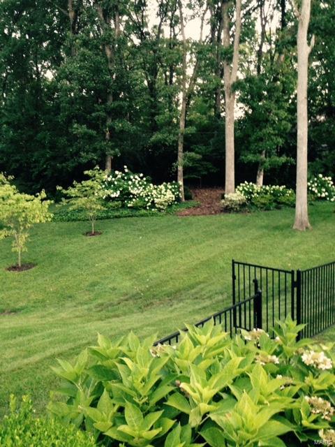 Frontenac Park - Residential