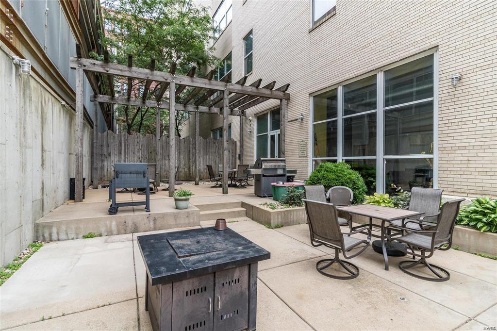 Annex Lofts Condo - Residential