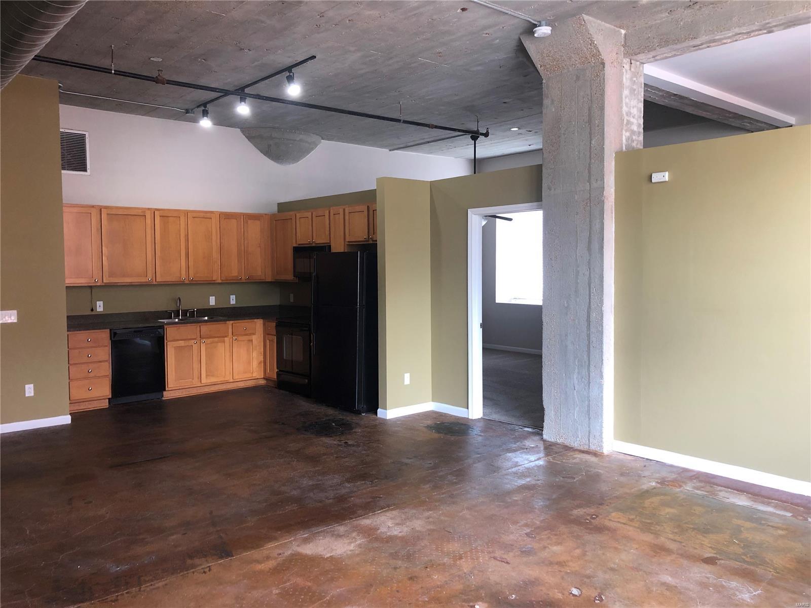 Annex Lofts Condo - Residential