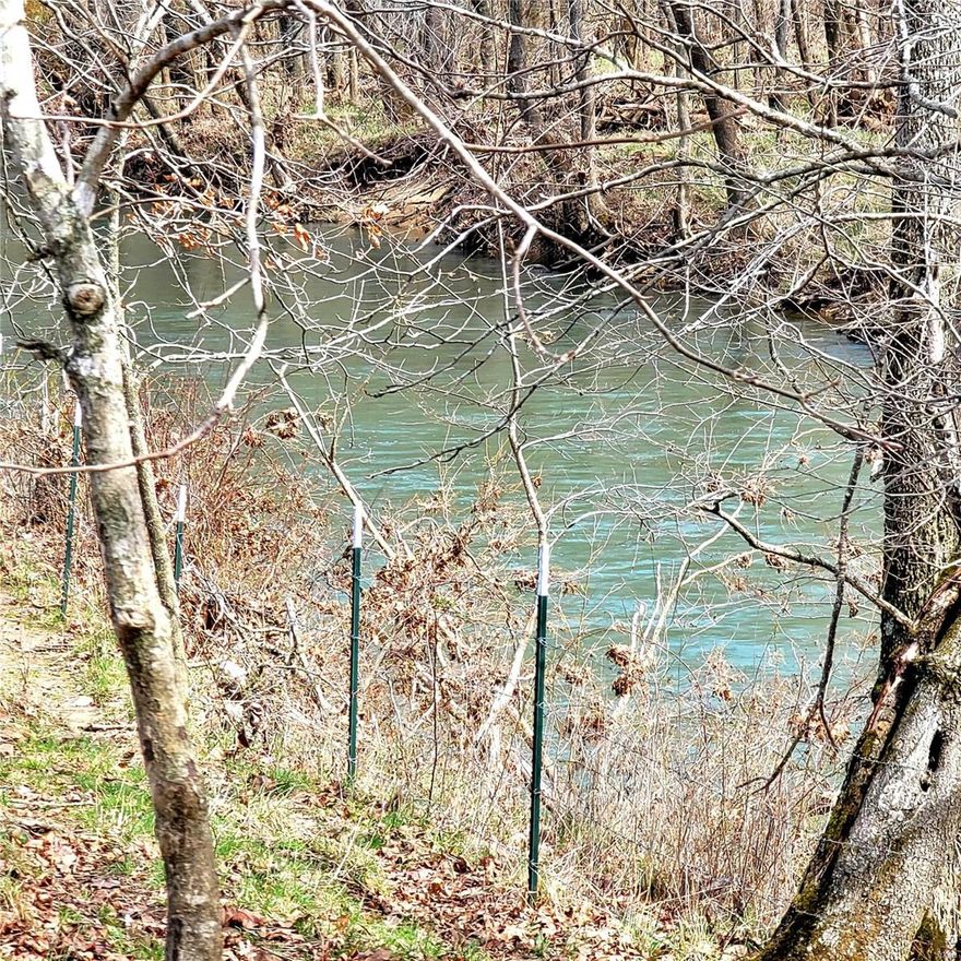 Blackburn's Piney River Ranch, serenity and privacy radiates throughout the 258 acres m/l. On the market for the first time in decades. Rare opportunity to own 3/4 miles m/l stretch of Big Piney frontage, 4 ponds, gravel bar, lush river bottom, owner has raised high yield corn in the past. The terrain is diverse, beautiful, includes mature timber, cave, springs, spring branches, pastures, hay fields, meadows and rolling valley, cross fencing, Improvements are 3 BR, 1 Ba home with country kitchen, metal roof, 40 'x 64' with two additional sections of barn being 12 x 25 concrete floor, elec. in that part of clear span/hay barn, 30' x 40' barn, round working pens w/head chute, pipe corral, Building sites with stunning views. The ranch host good population of whitetail deer, turkey, fishing for smallmouth bass, goggle eye, gigging for suckers. Native American artifacts discovered over the years are an impressive find. As the Eagles soar from the hill tops to the river bottoms.