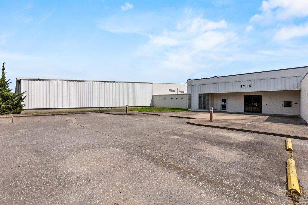 Henderson - Commercial Sale