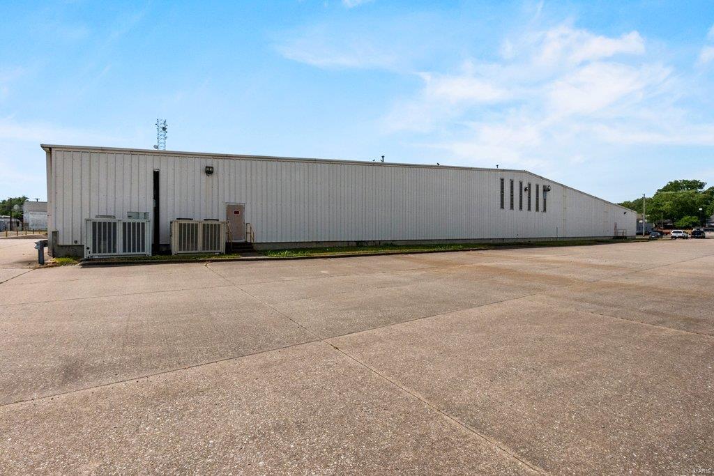 Henderson - Commercial Sale