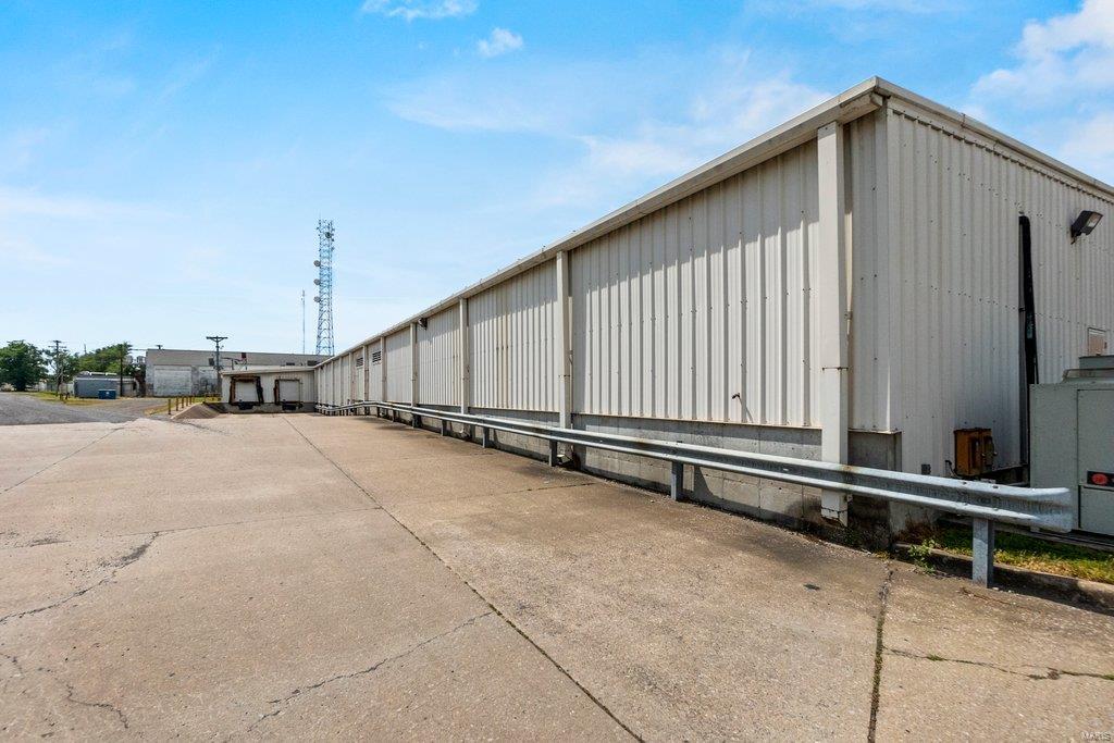 Henderson - Commercial Sale