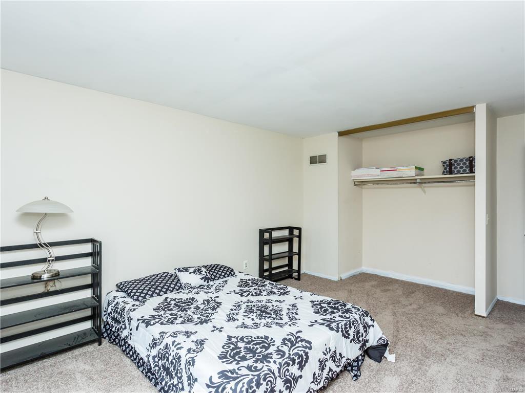 Country Lake Estate #1 - Residential