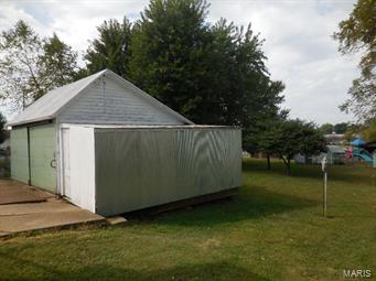 E B Hammack - Residential Lease