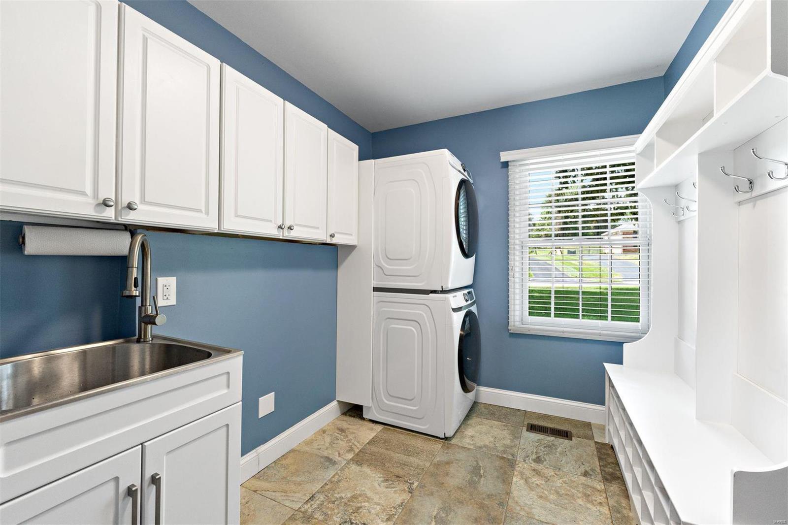 Twin Creek Road 2 - Residential