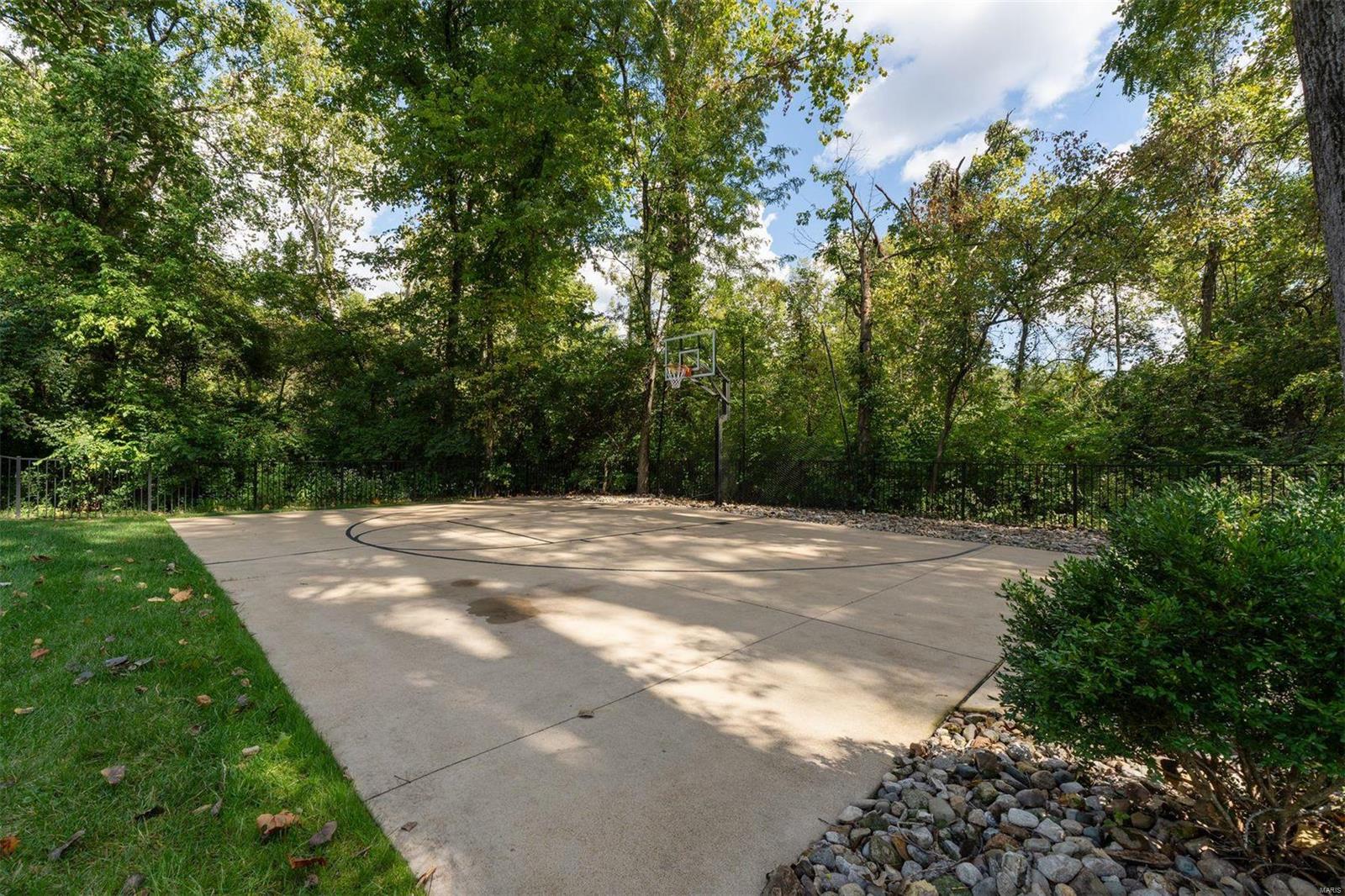 Twin Creek Road 2 - Residential