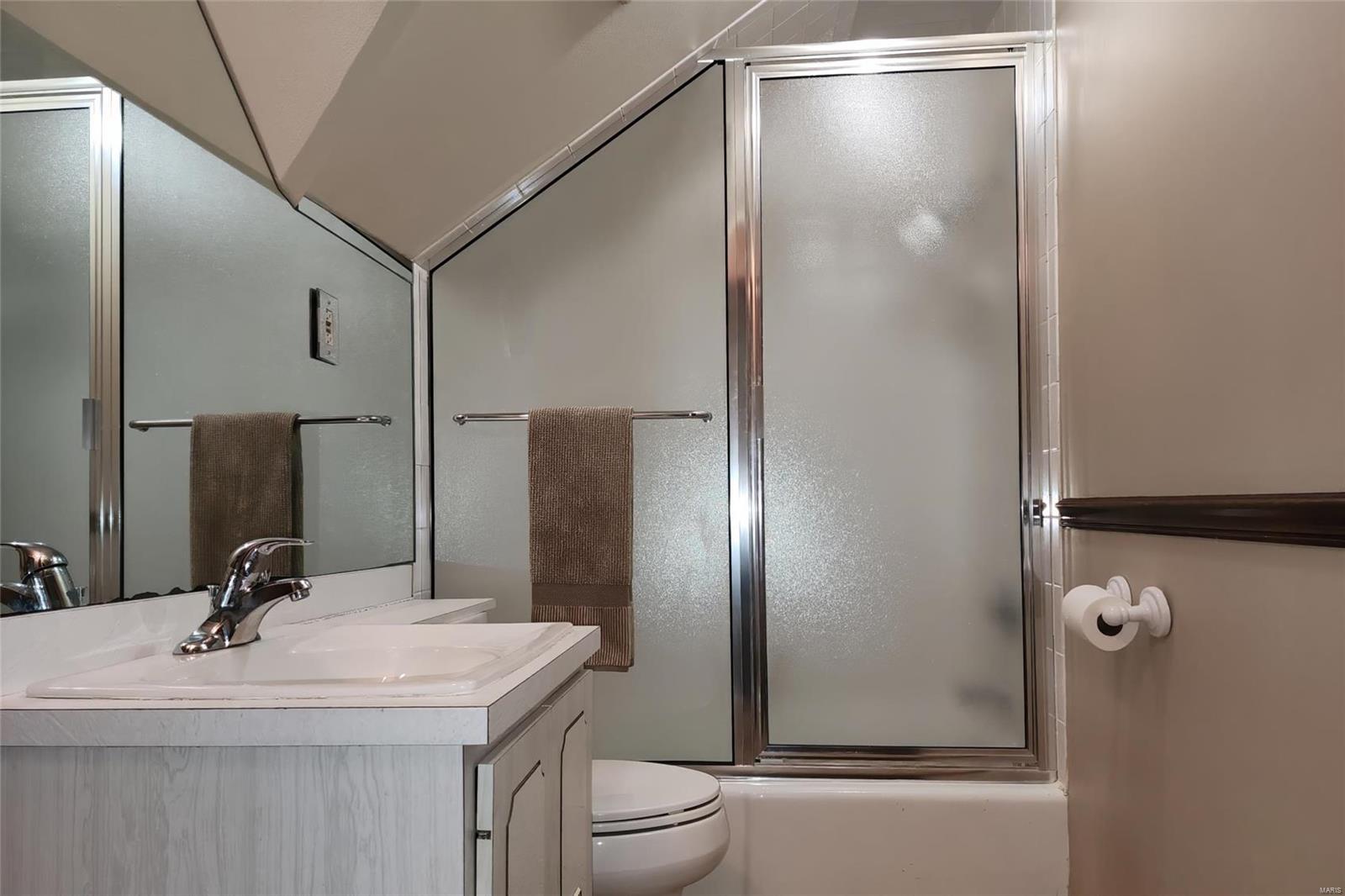 Hilltop Estates Lts 25 & 26 - Residential Lease