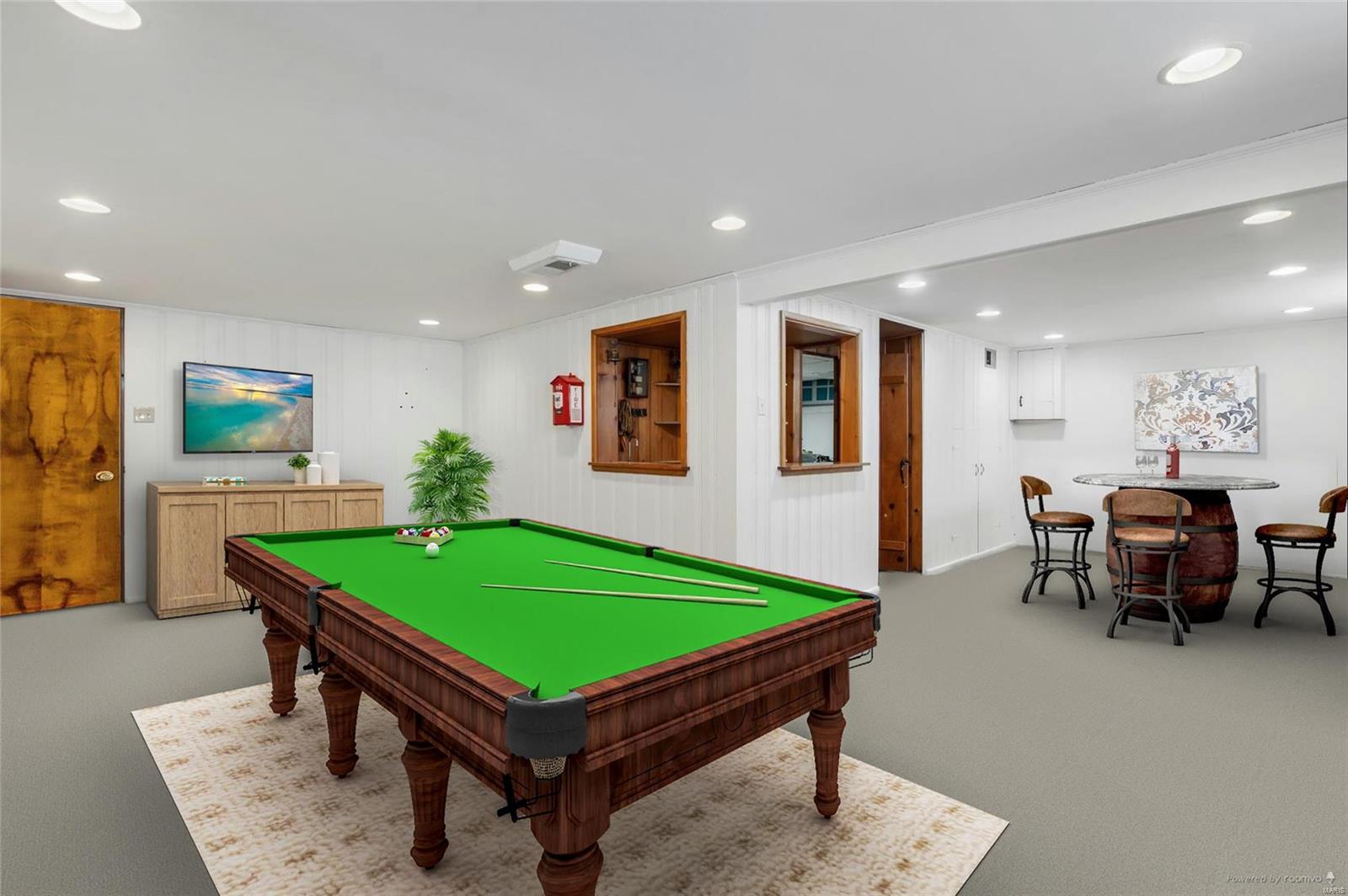 Webster Groves, Missouri 63119, United States, 4 Bedrooms Bedrooms, ,2 BathroomsBathrooms,Residential,Pending,19871