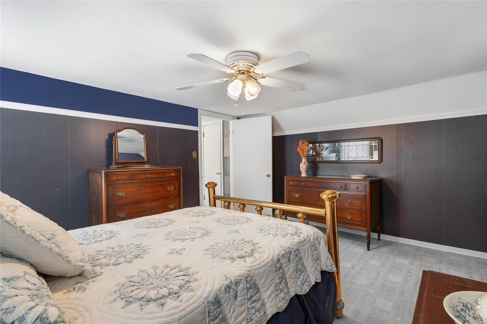 Webster Groves, Missouri 63119, United States, 4 Bedrooms Bedrooms, ,2 BathroomsBathrooms,Residential,Pending,19871