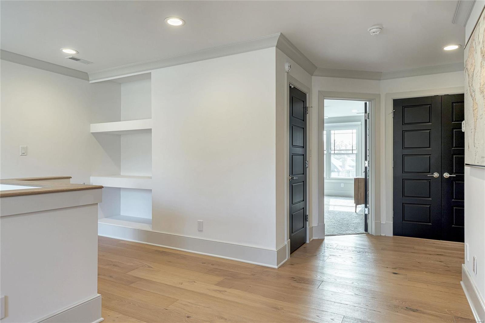 Colonial Hills Parkway - Residential