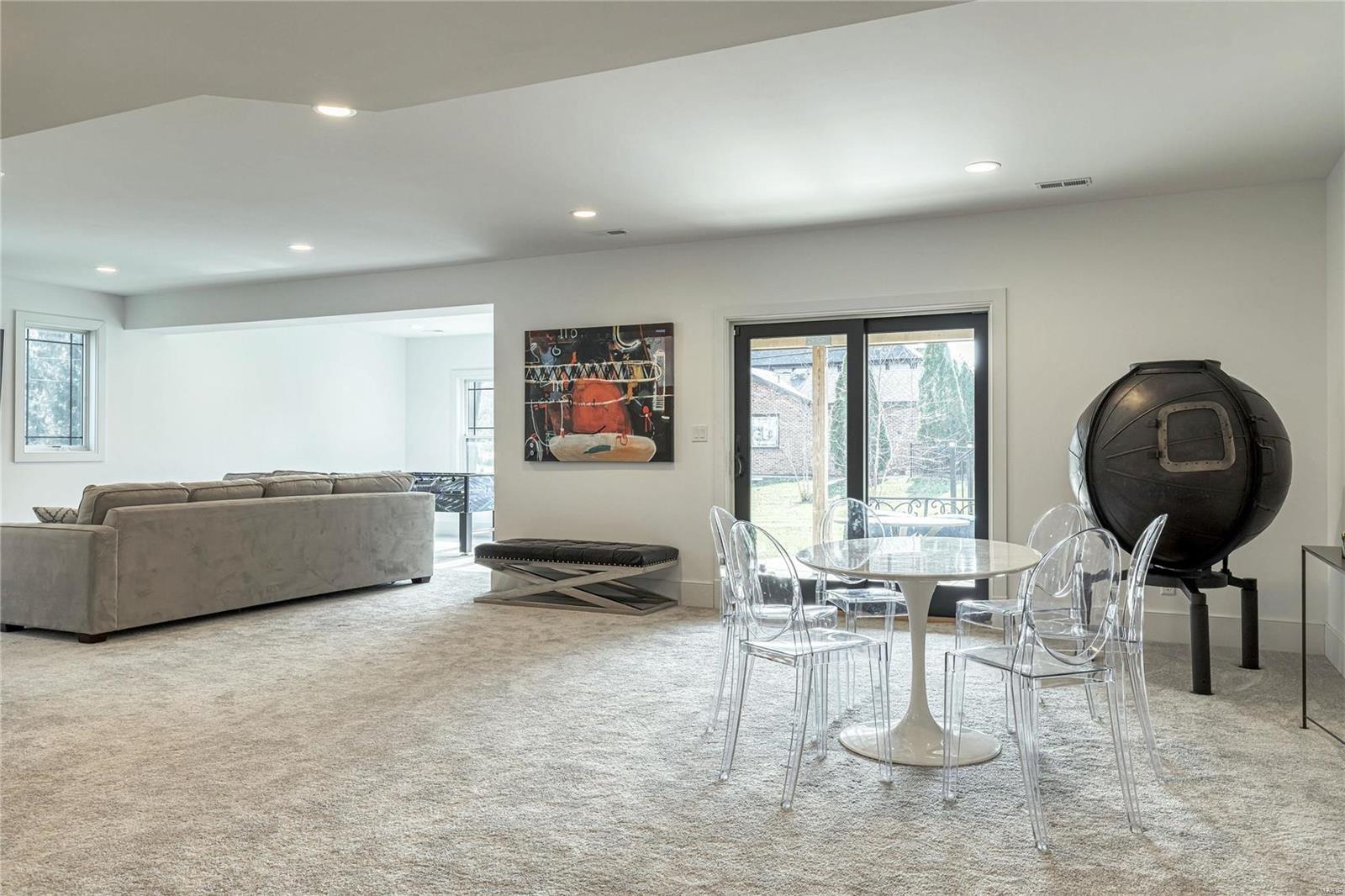 Colonial Hills Parkway - Residential