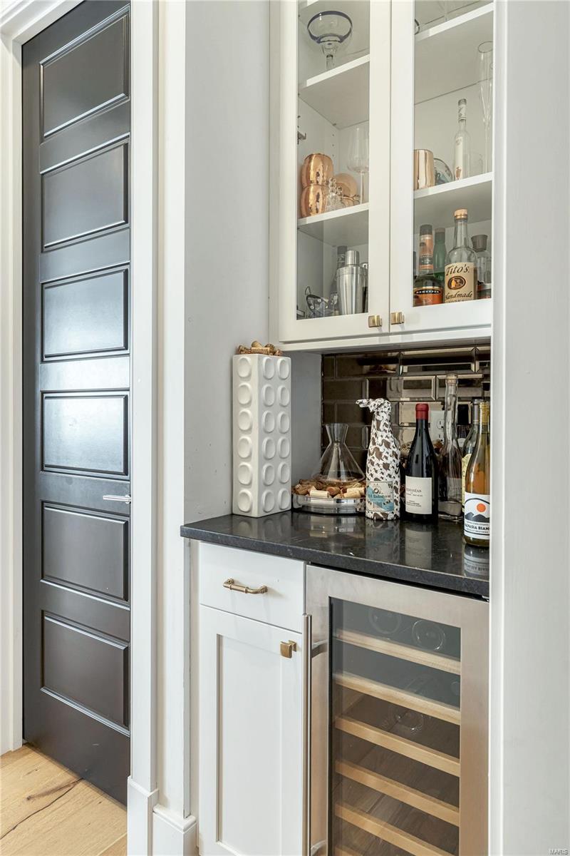 Colonial Hills Parkway - Residential