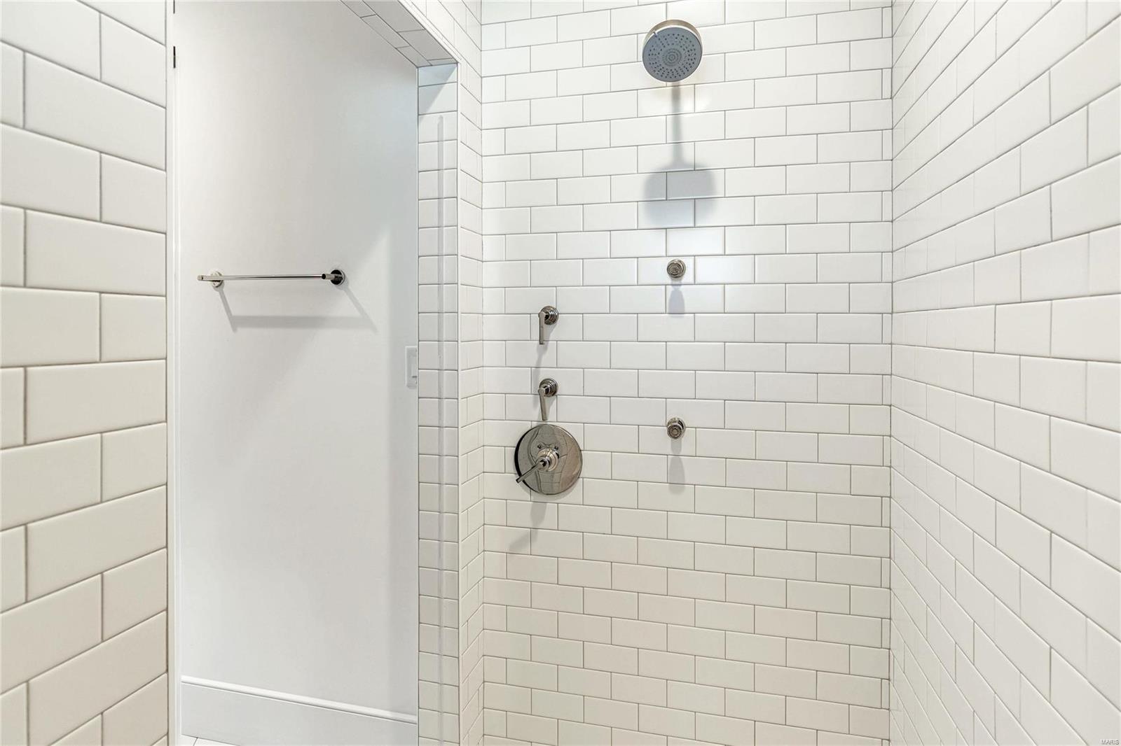 Colonial Hills Parkway - Residential