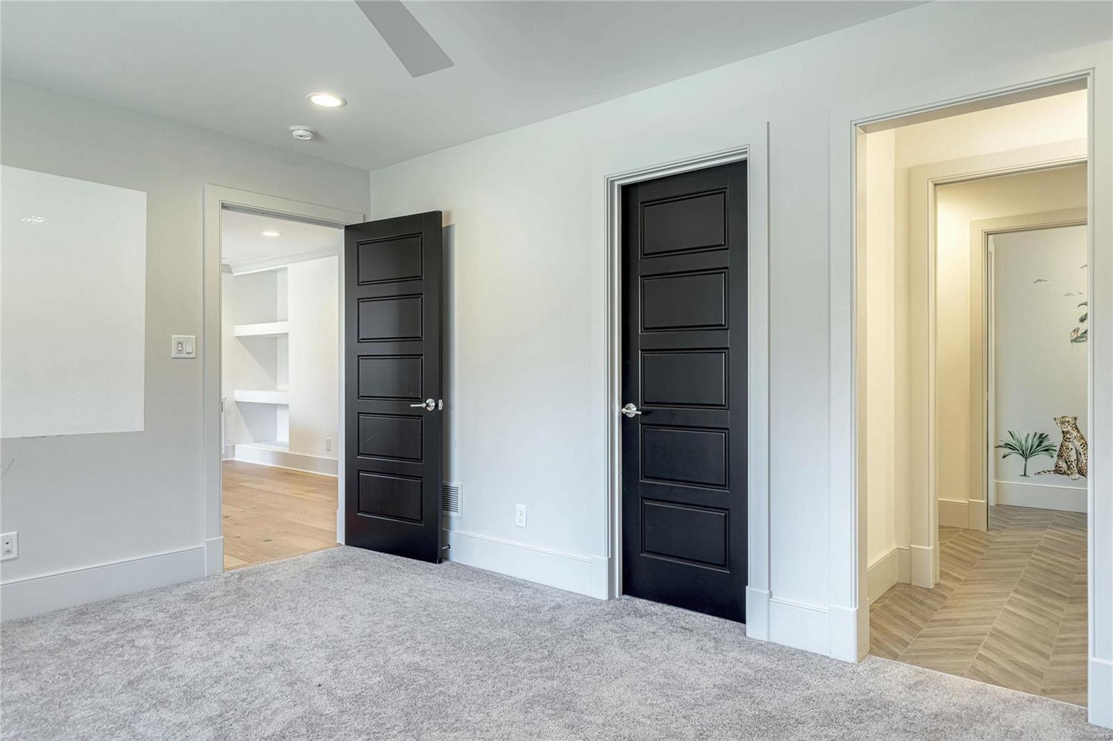 Colonial Hills Parkway - Residential