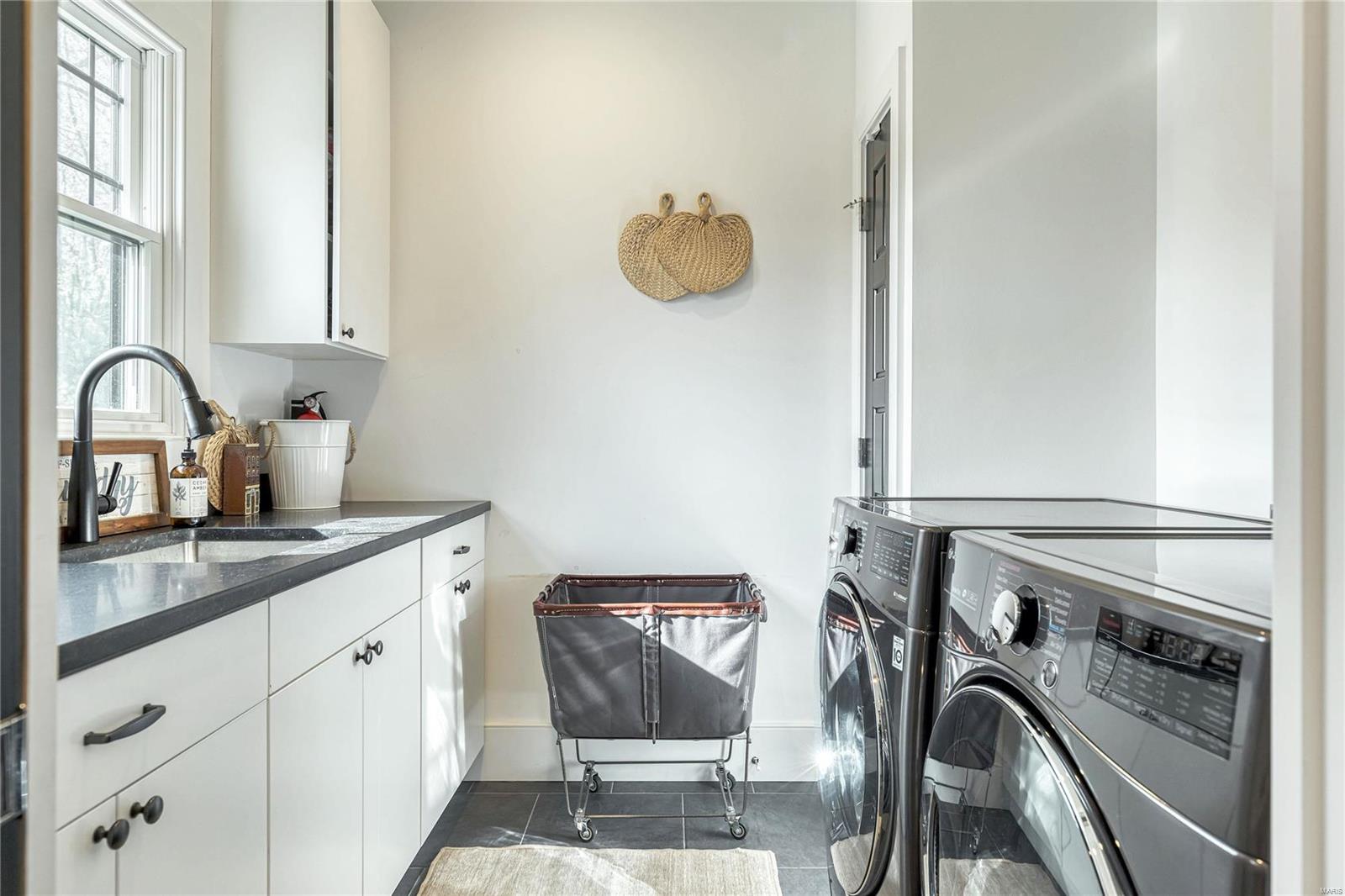 Colonial Hills Parkway - Residential