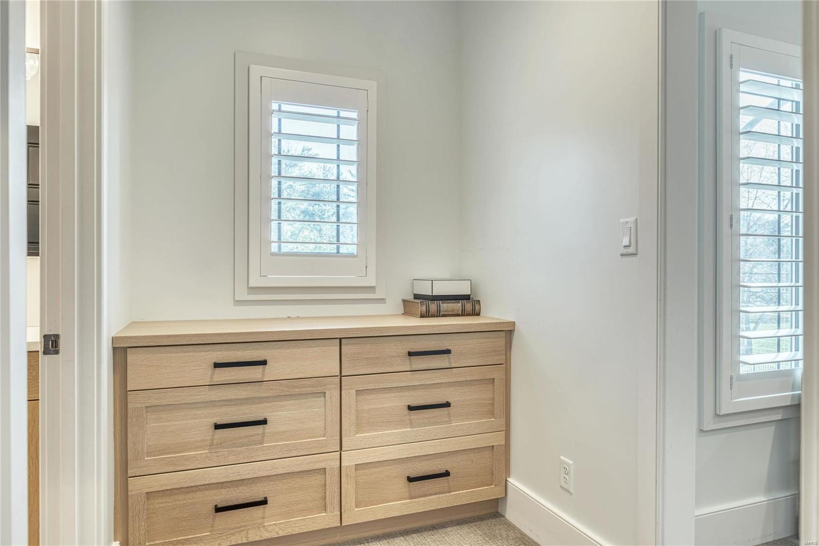 Colonial Hills Parkway - Residential