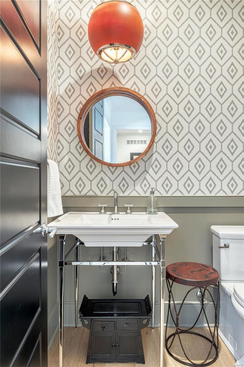 Colonial Hills Parkway - Residential