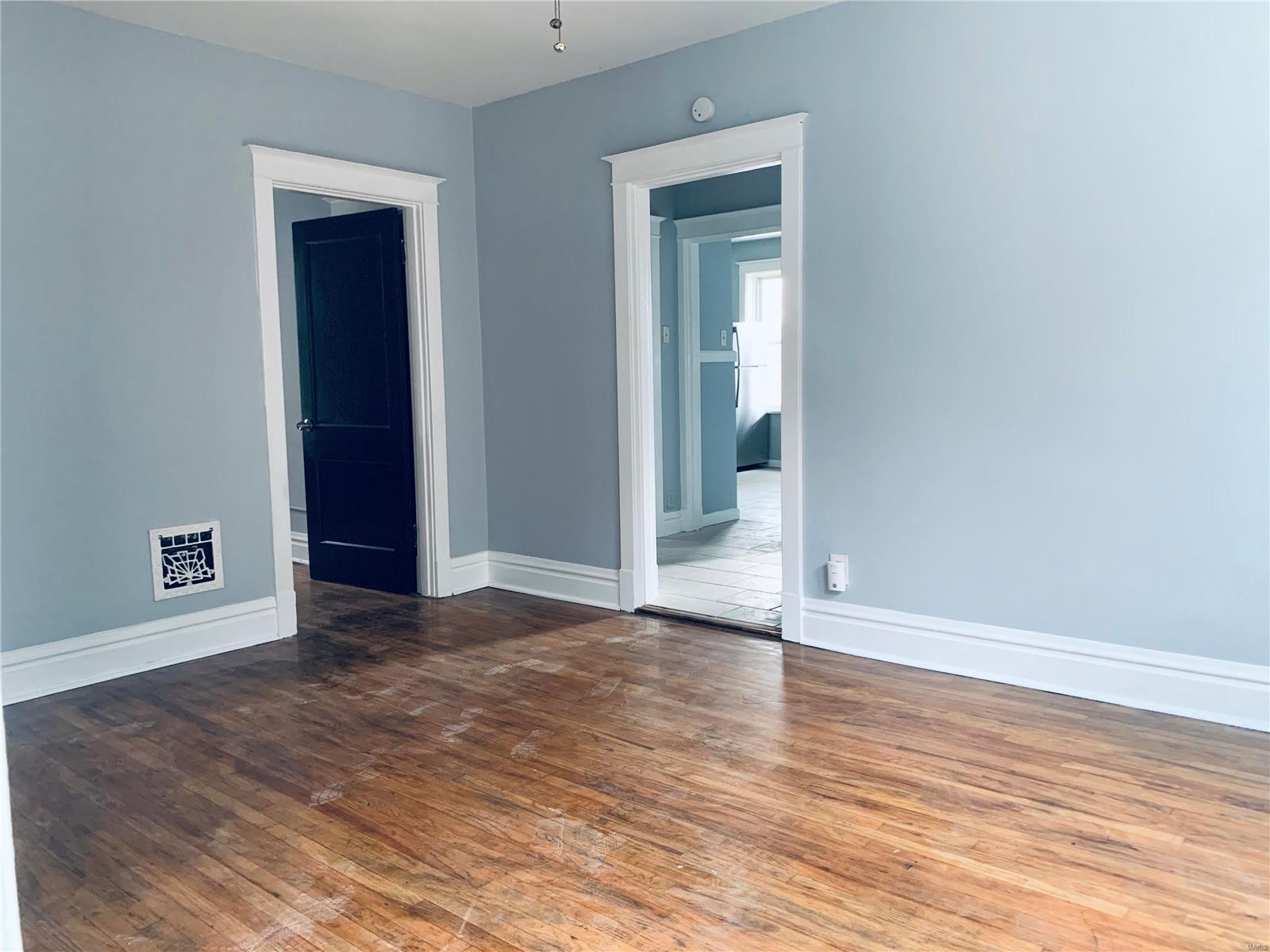 City/Stlouis - Residential Income