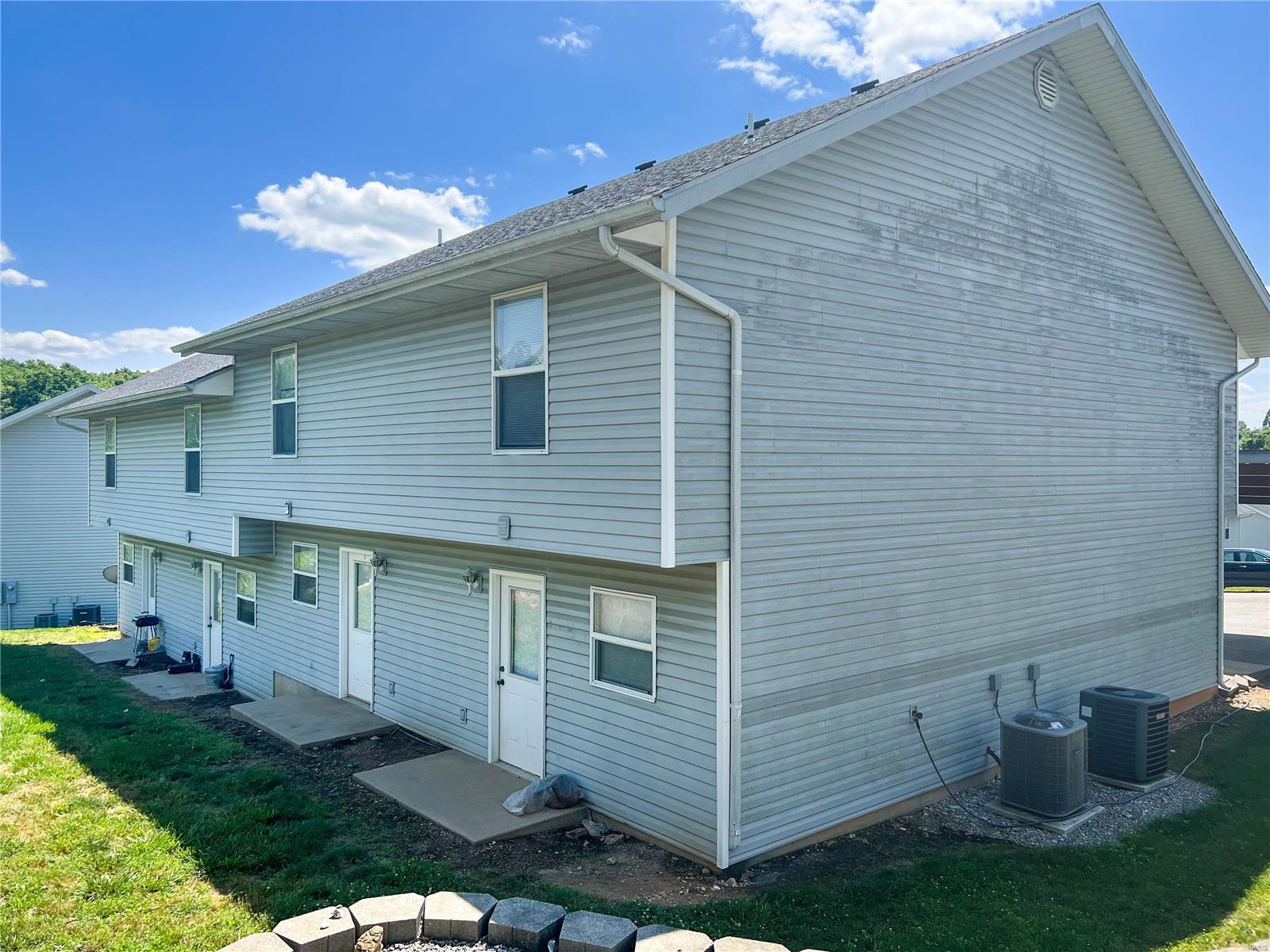 Hunters Point Town Homes - Residential Income