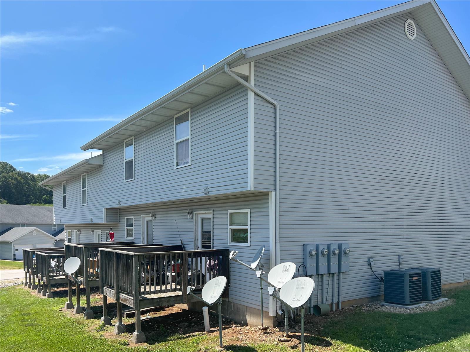 Hunters Point Town Homes - Residential Income