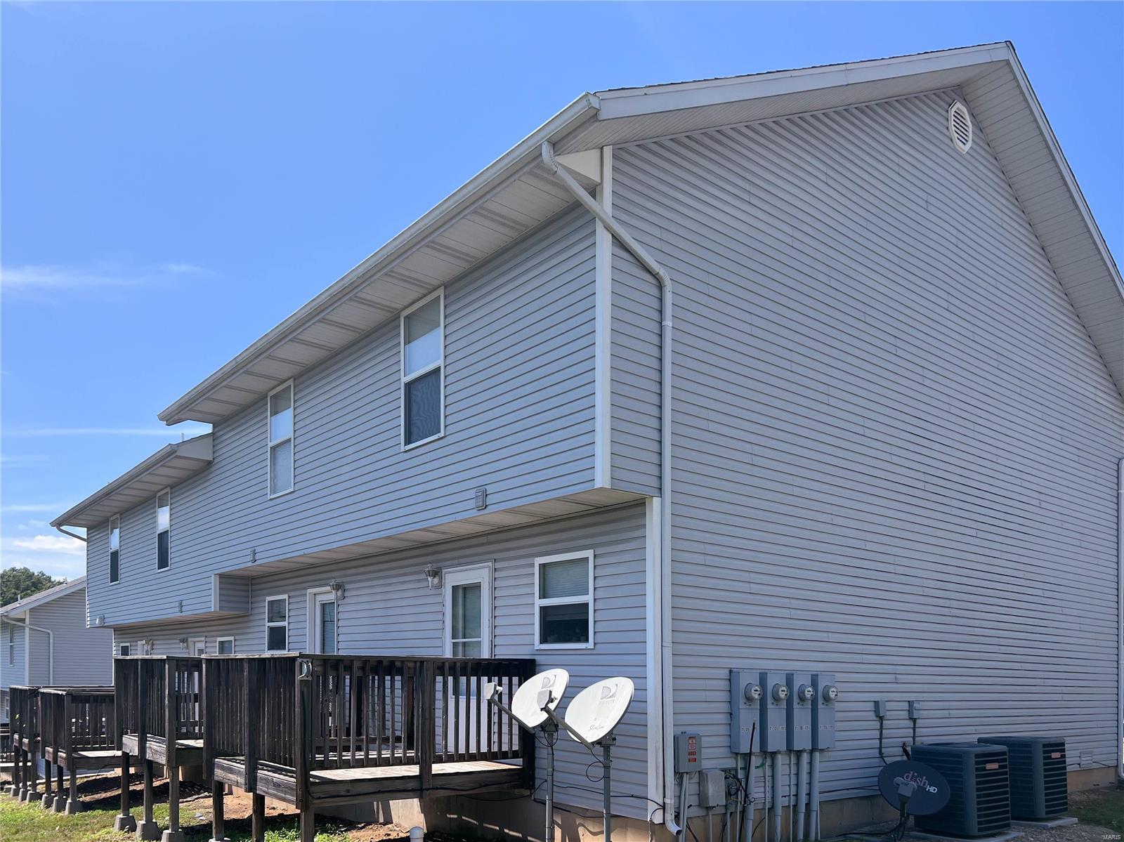 Hunters Point Town Homes - Residential Income