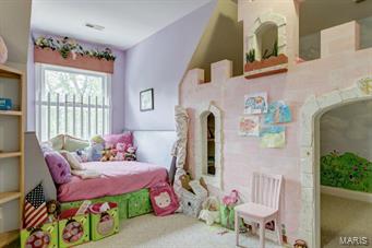 Town & Country Manor - Residential