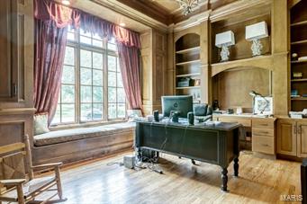 Town & Country Manor - Residential