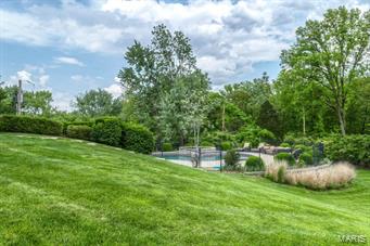 Town & Country Manor - Residential