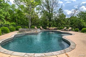 Town & Country Manor - Residential