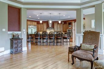 Town & Country Manor - Residential