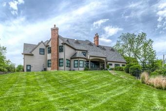 Town & Country Manor - Residential