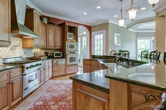 Town & Country Manor - Residential