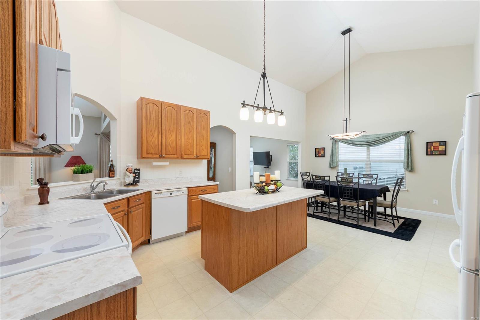 Manors at Meadowbrook - Residential