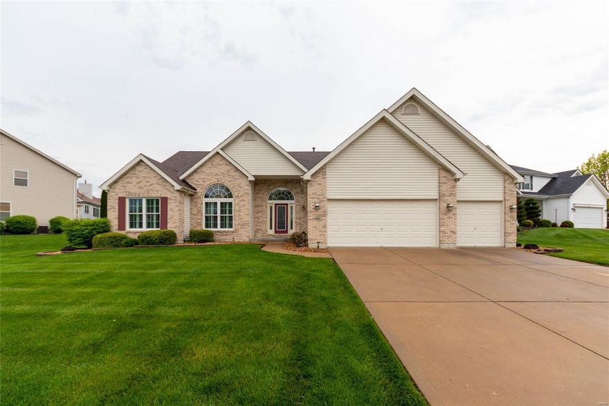 If you're looking for a great location, you found it! This three-bed 3 bath, 3-car oversized garage, Ranch open floor plan home with super tall ceilings and vaults makes this home a pleasure to be in! The two-story entry foyer with hardwood floors opens to an inviting living area. The Great Room features tall ceilings, and a gas fireplace, with a separate dining area. The Kitchen has an excellent peak through into the Great Room with easy access to both the Dining Room and Breakfast Room. A large walk-in pantry, center island/breakfast bar, 42' cabinets, and the main floor laundry to your 3 car oversized garage with a bump out! Master has a master suite with a huge walk-in closet! The second bedroom features 12' ceilings with large Palladian windows and coverings! Located in a cul-de-sac, call your agent today as this WILL NOT last long!