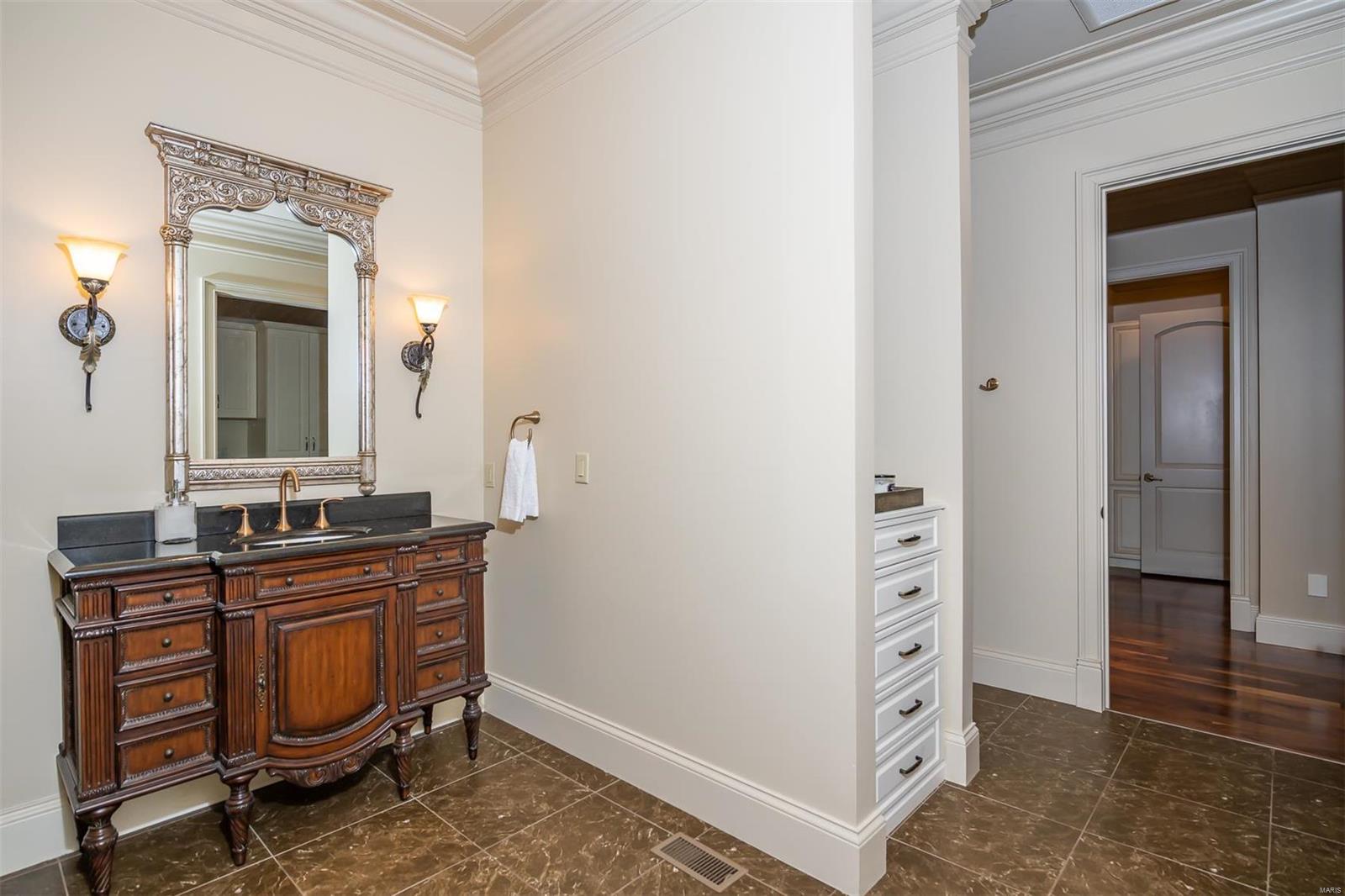 Governor Place - Residential