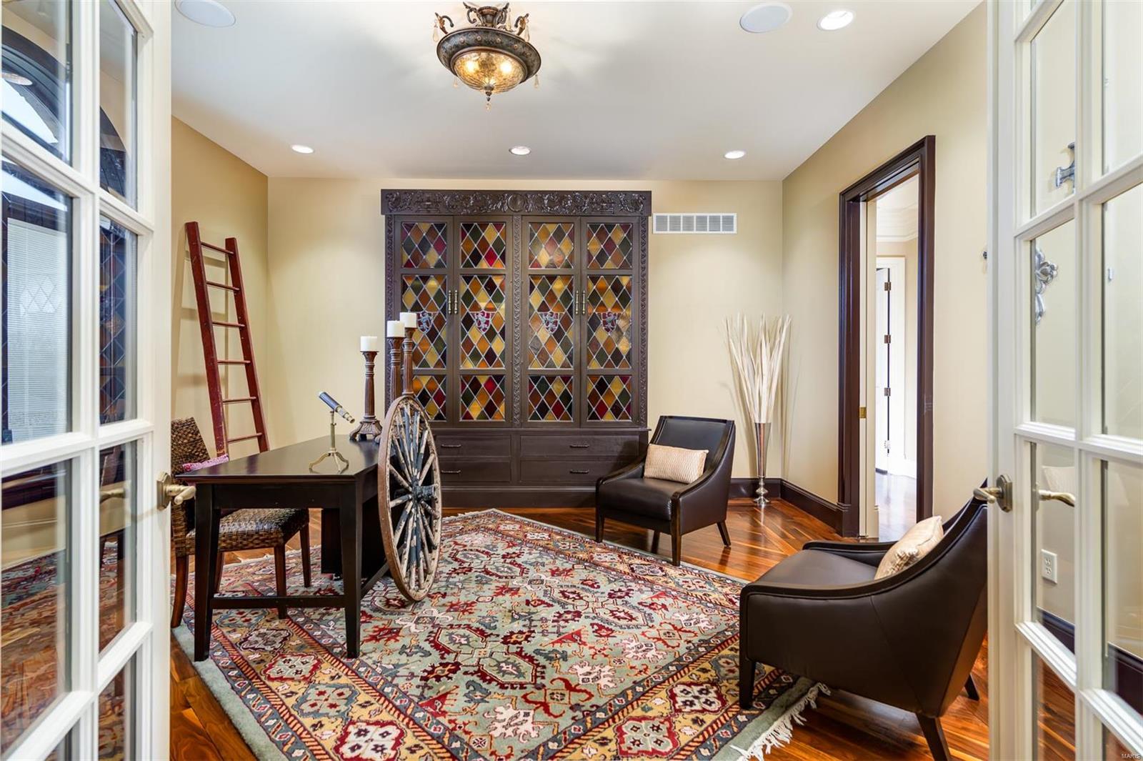 Governor Place - Residential